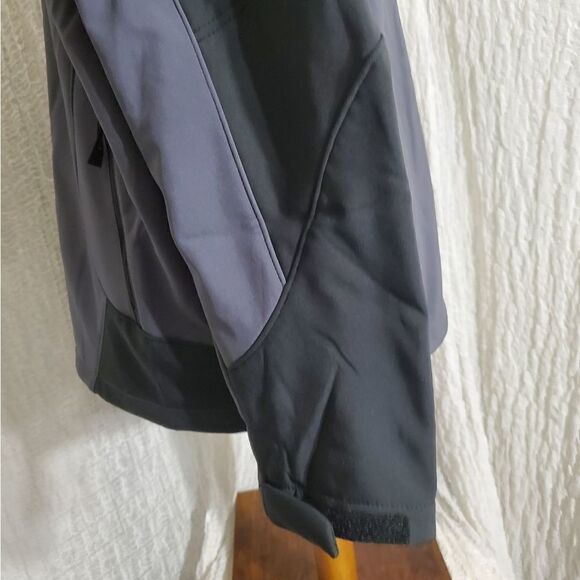 North End Black & Gray Color Block Soft Shell Jacket Size Medium - Picture 7 of 13
